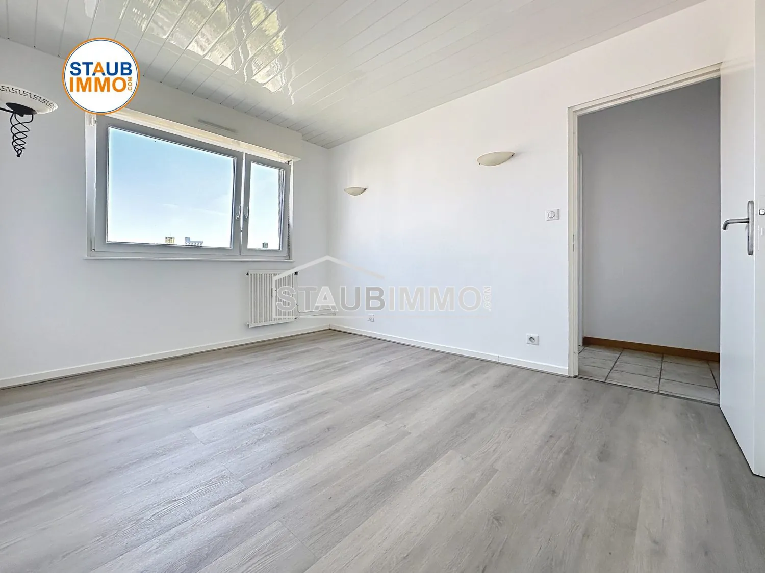 Appartement 3 pièces de 65 m² avec balcon à Huningue, secteur calme et proche Basel 