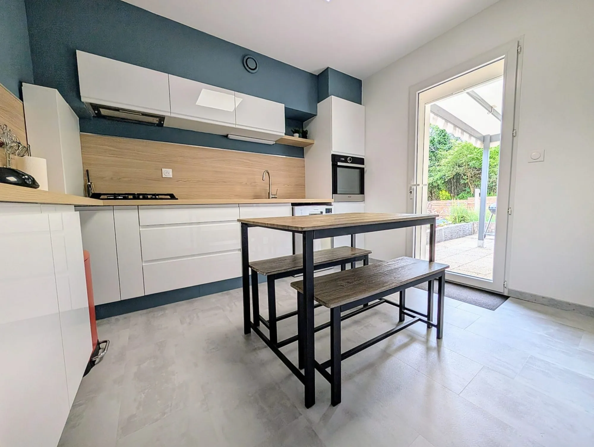 Maison entièrement rénovée avec jardin à Firbeix - 4 chambres et garage 
