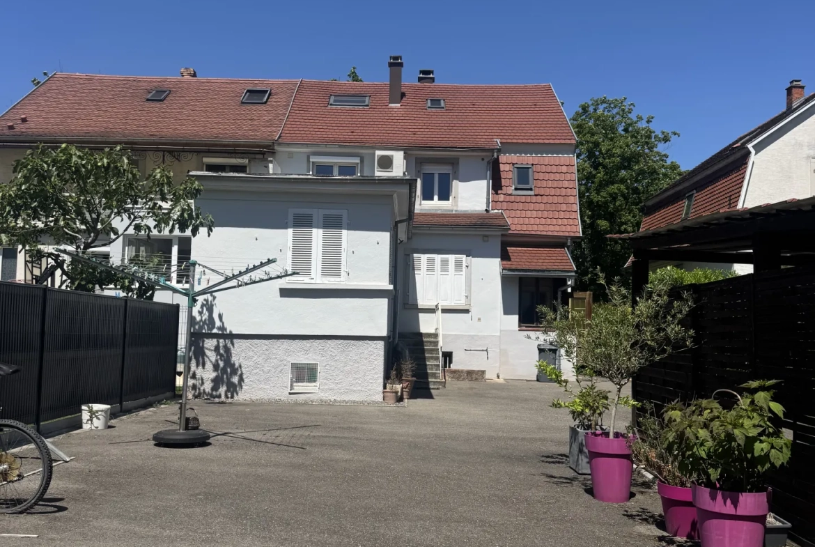Appartement duplex 3 chambres avec jardin à Colmar - Achat immobilier 