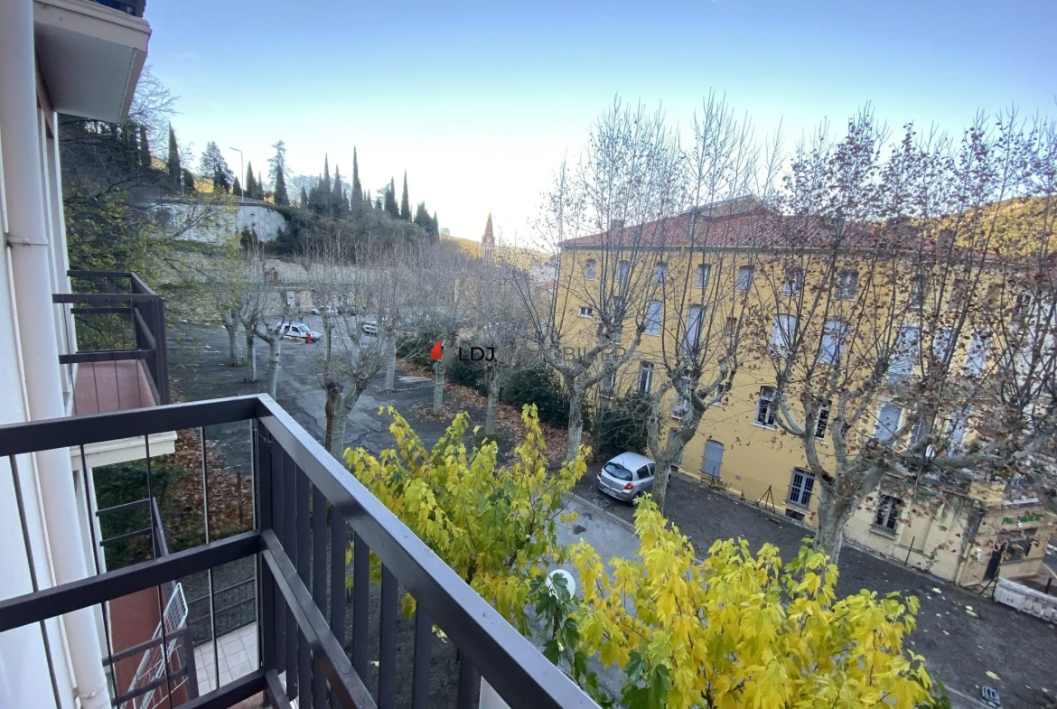 Studio lumineux de 28 m² avec parking à Amélie-les-Bains 