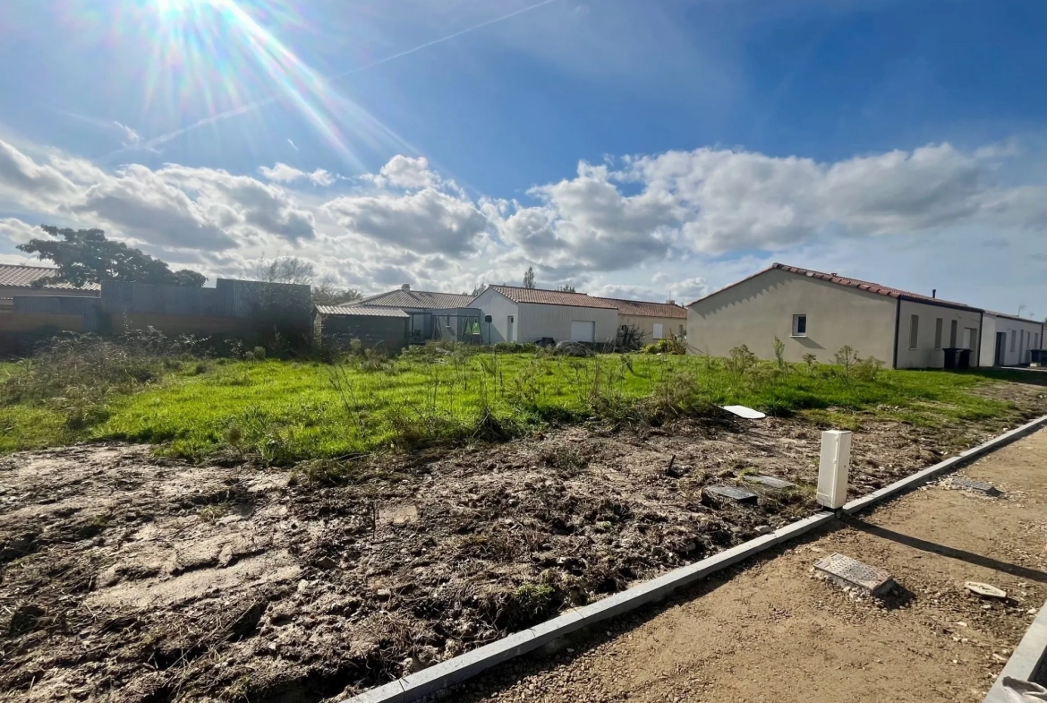 Terrain constructible viabilisé de 426 m² à Bois-de-Céné 