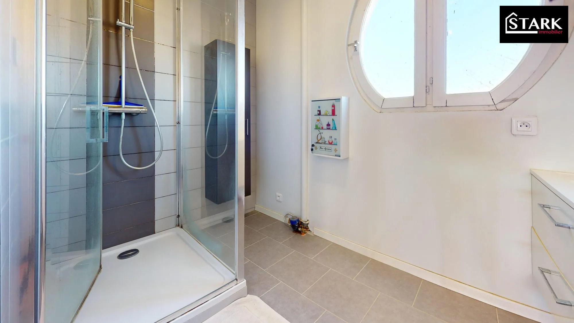 Appartement T4 lumineux avec balcon et cave à Belfort, proximité centre-ville 