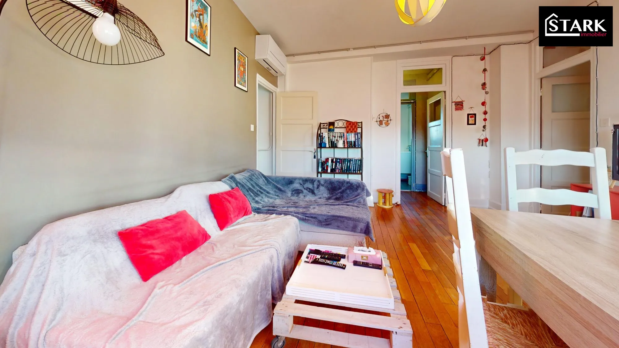 Appartement T4 lumineux avec balcon et cave à Belfort, proximité centre-ville 