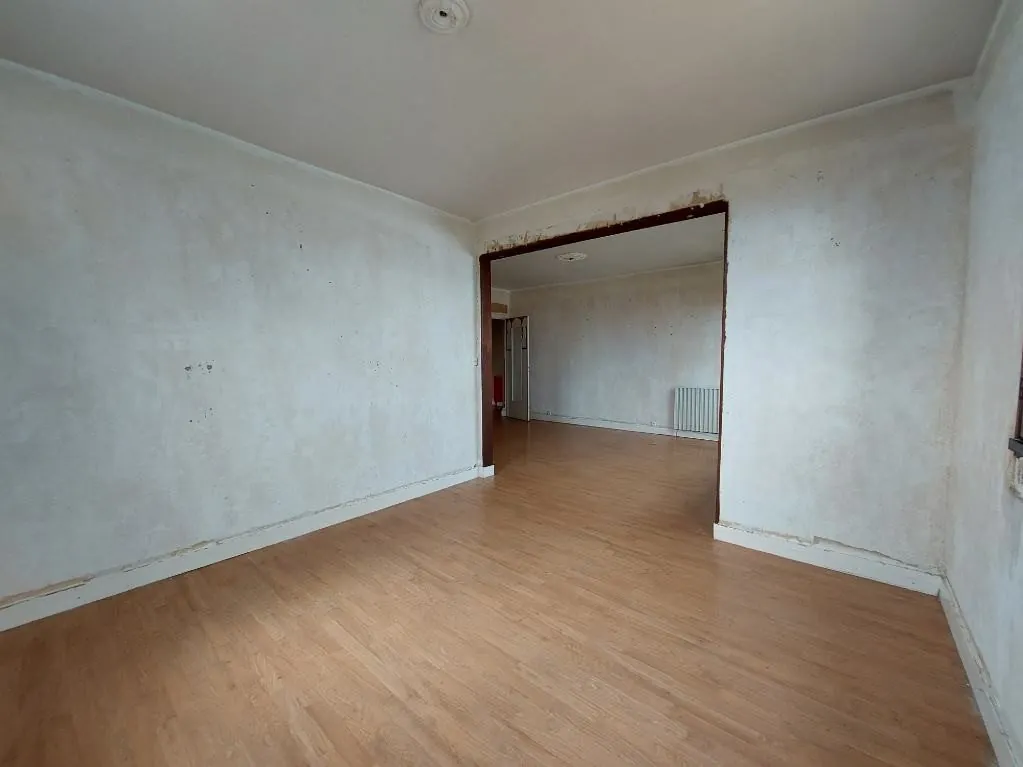 Appartement 92 m² avec vue mer et garage à Donville-les-Bains 