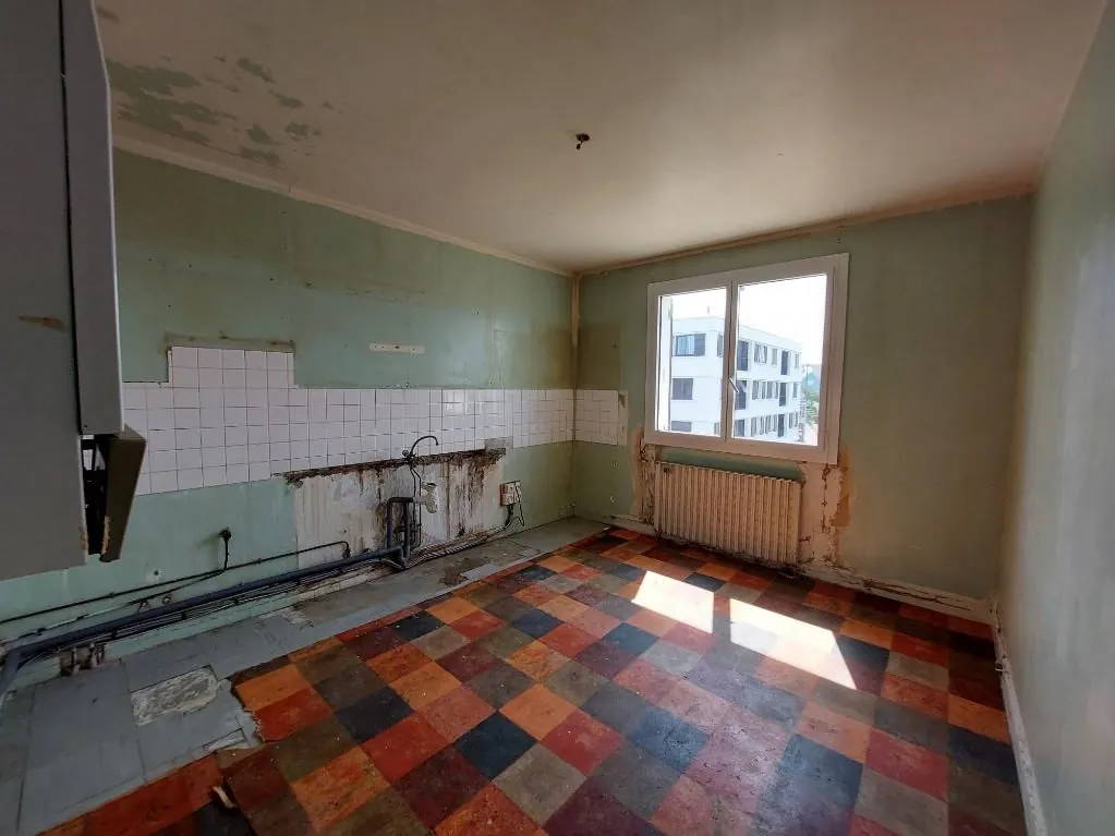 Appartement 92 m² avec vue mer et garage à Donville-les-Bains 