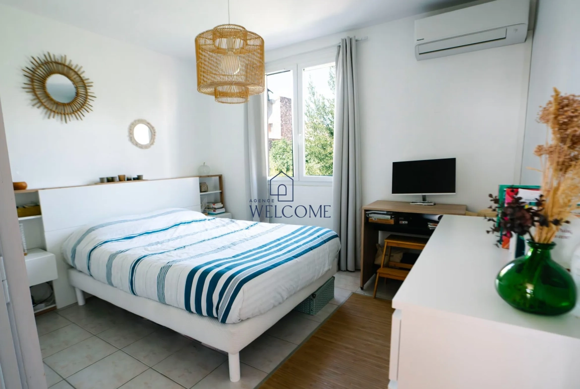 Maison jumelée à vendre à Connaux avec jardin et garage 