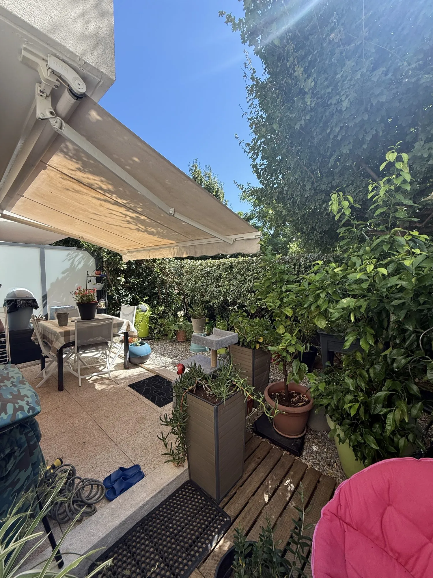 Charmant T2 avec terrasse dans résidence sécurisée à Draguignan 
