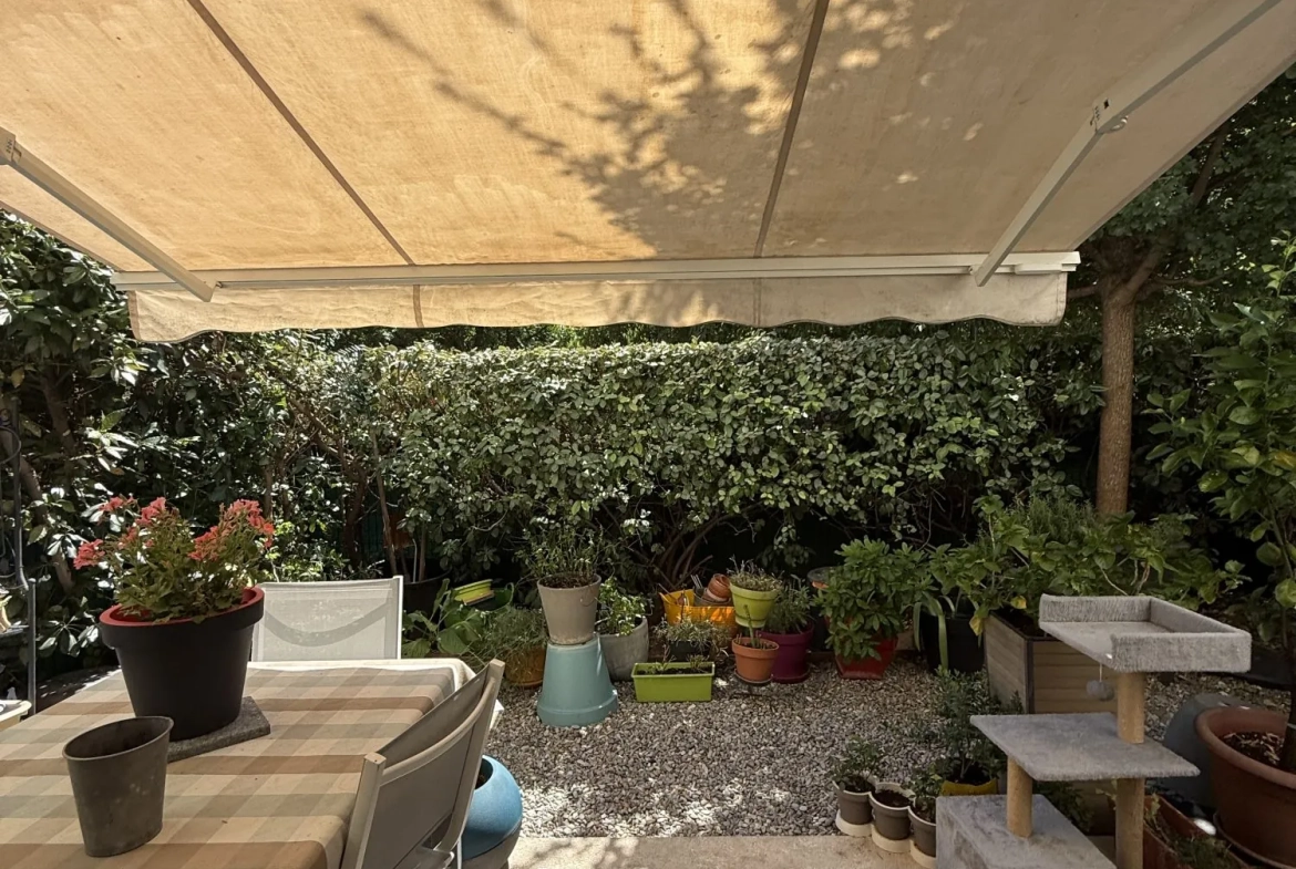 Charmant T2 avec terrasse dans résidence sécurisée à Draguignan 