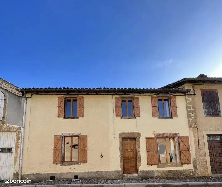 Belle maison de village à vendre à Castelnau-Magnoac – 145m² avec terrain et dépendance 