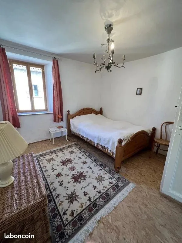 Belle maison de village à vendre à Castelnau-Magnoac – 145m² avec terrain et dépendance 