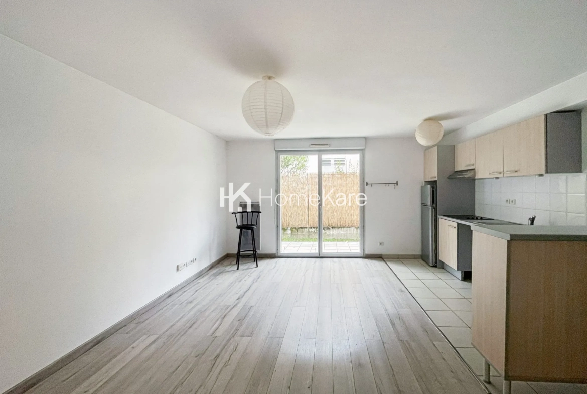 Appartement T3 avec terrasse et parking à Toulouse Guilhemery 