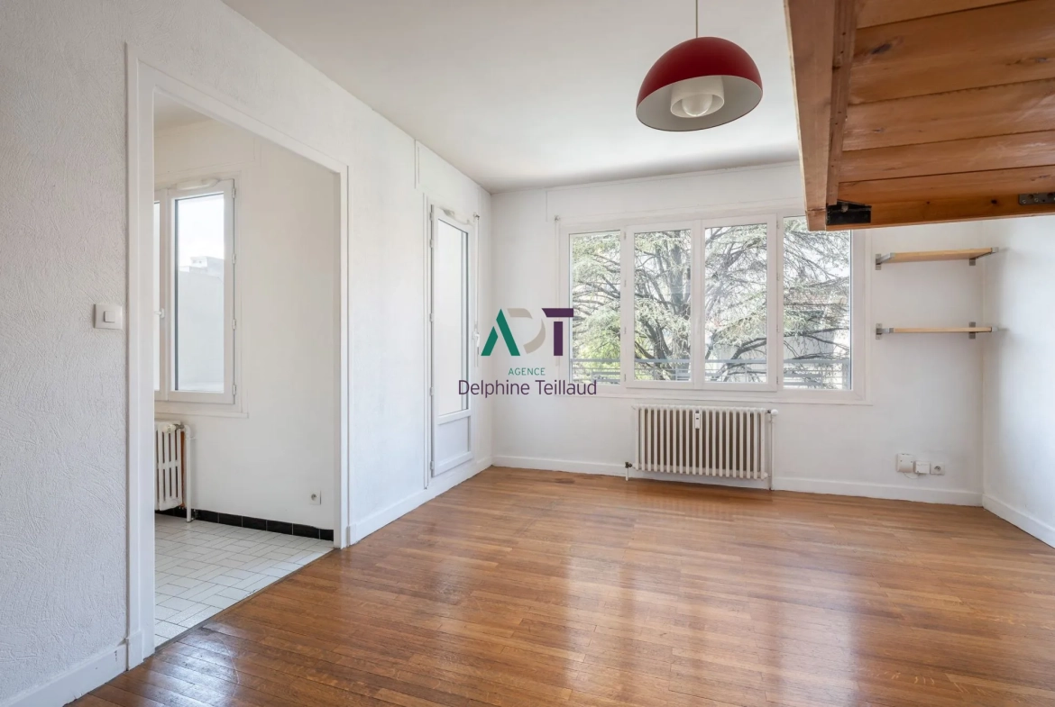 Appartement lumineux de 30m² avec balcon à Grenoble, secteur Aigle / Gustave Rivet 