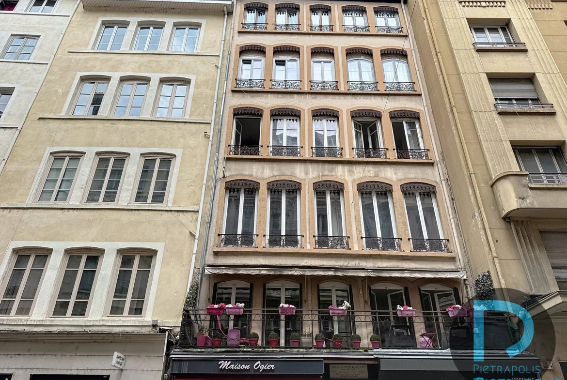Appartement studio avec mezzanine à Lyon 2ème, centre-ville, faibles charges 