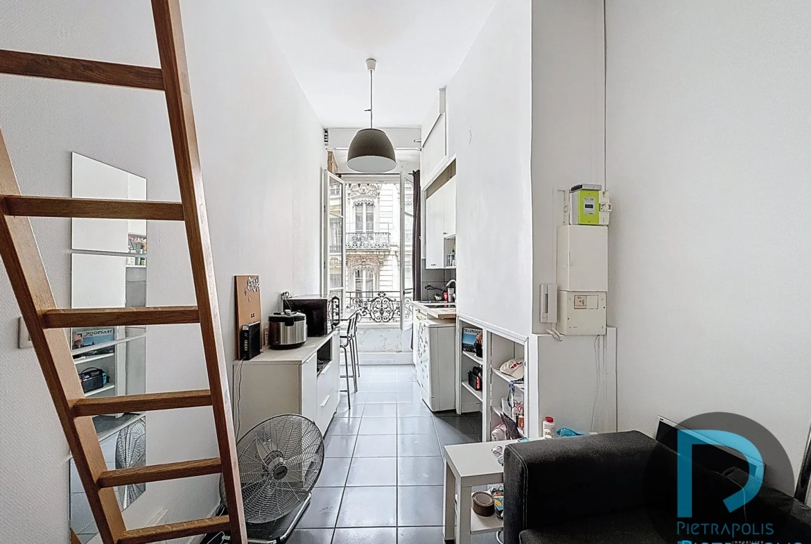 Appartement studio avec mezzanine à Lyon 2ème, centre-ville, faibles charges 