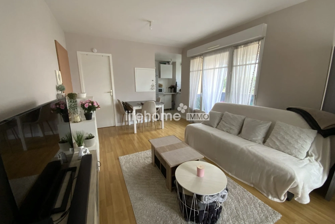 Studio de 33 m² avec terrasse à Châteauroux - Investissement idéal 