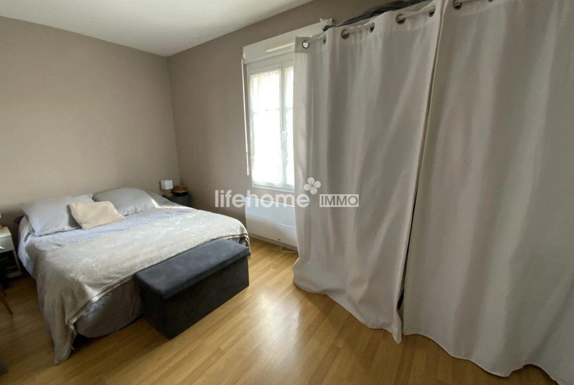 Studio de 33 m² avec terrasse à Châteauroux - Investissement idéal 