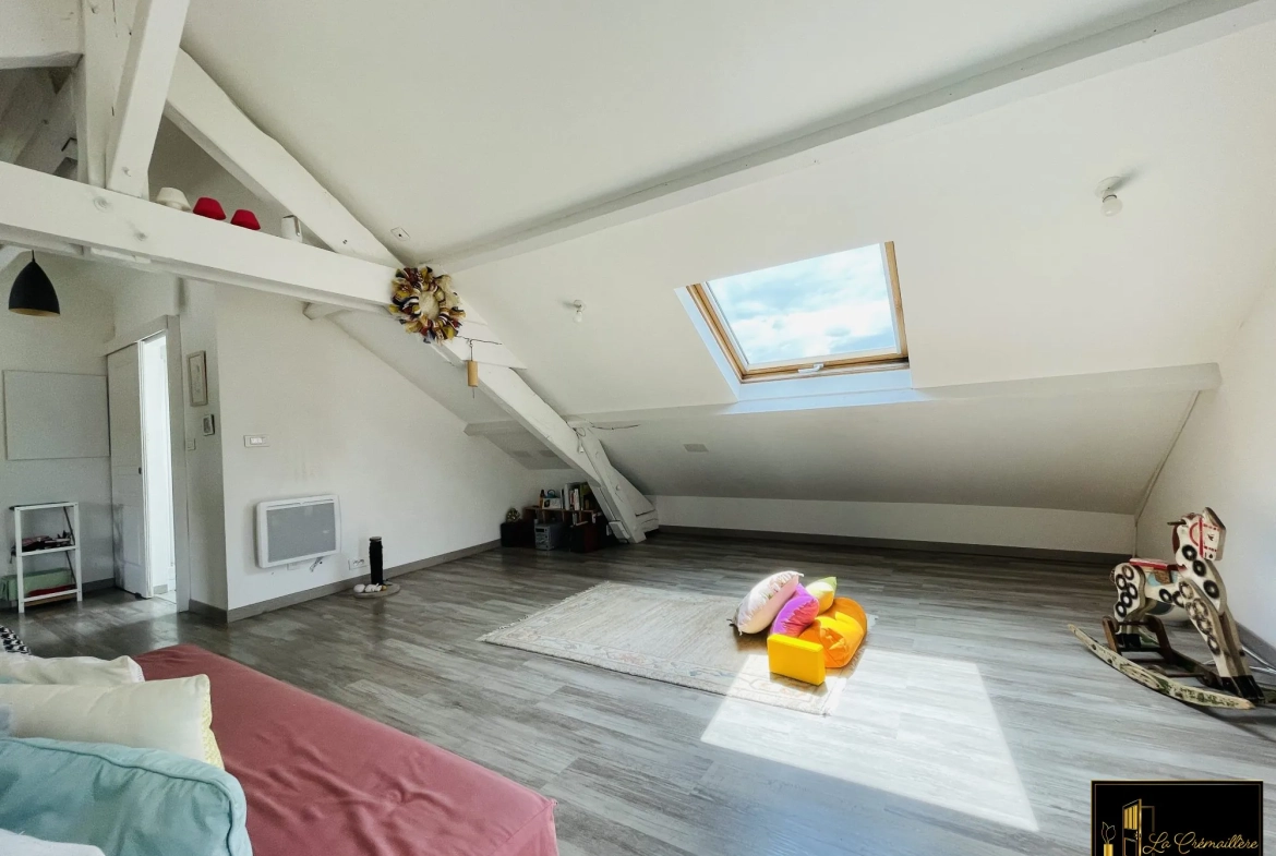 Appartement lumineux F2 à Dourdan proche gare et centre-ville 