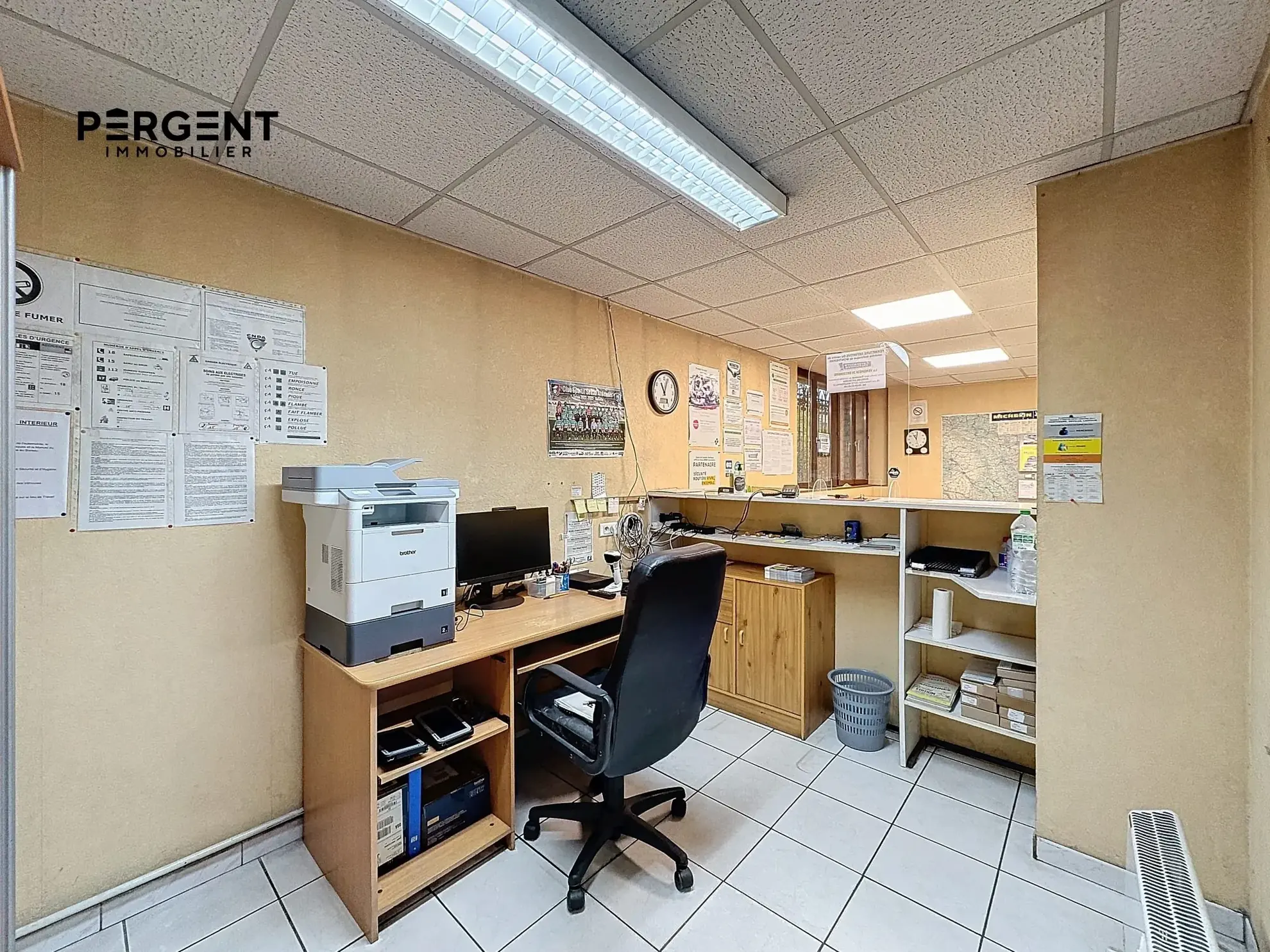Entrepôt industriel de 600 m² à Monthermé, opportunité d'investissement 