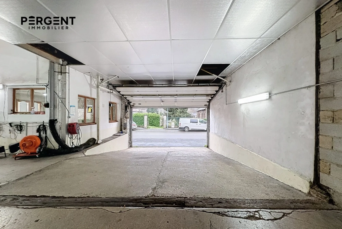 Entrepôt industriel de 600 m² à Monthermé, opportunité d'investissement 