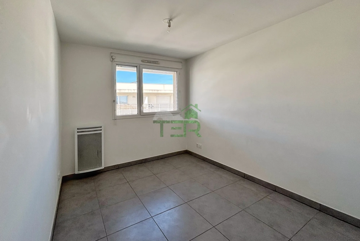 Appartement T3 avec terrasse et parking à vendre à Montpellier Prés d'Arènes 
