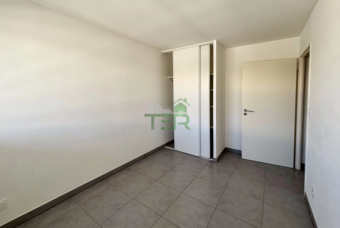 Appartement T3 avec terrasse et parking à vendre à Montpellier Prés d'Arènes 