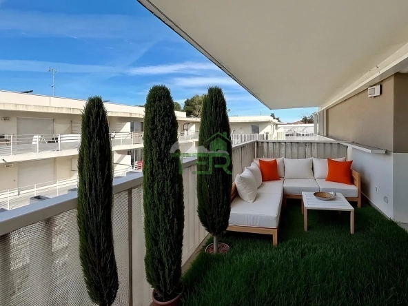 Appartement T3 avec terrasse et parking à vendre à Montpellier Prés d'Arènes