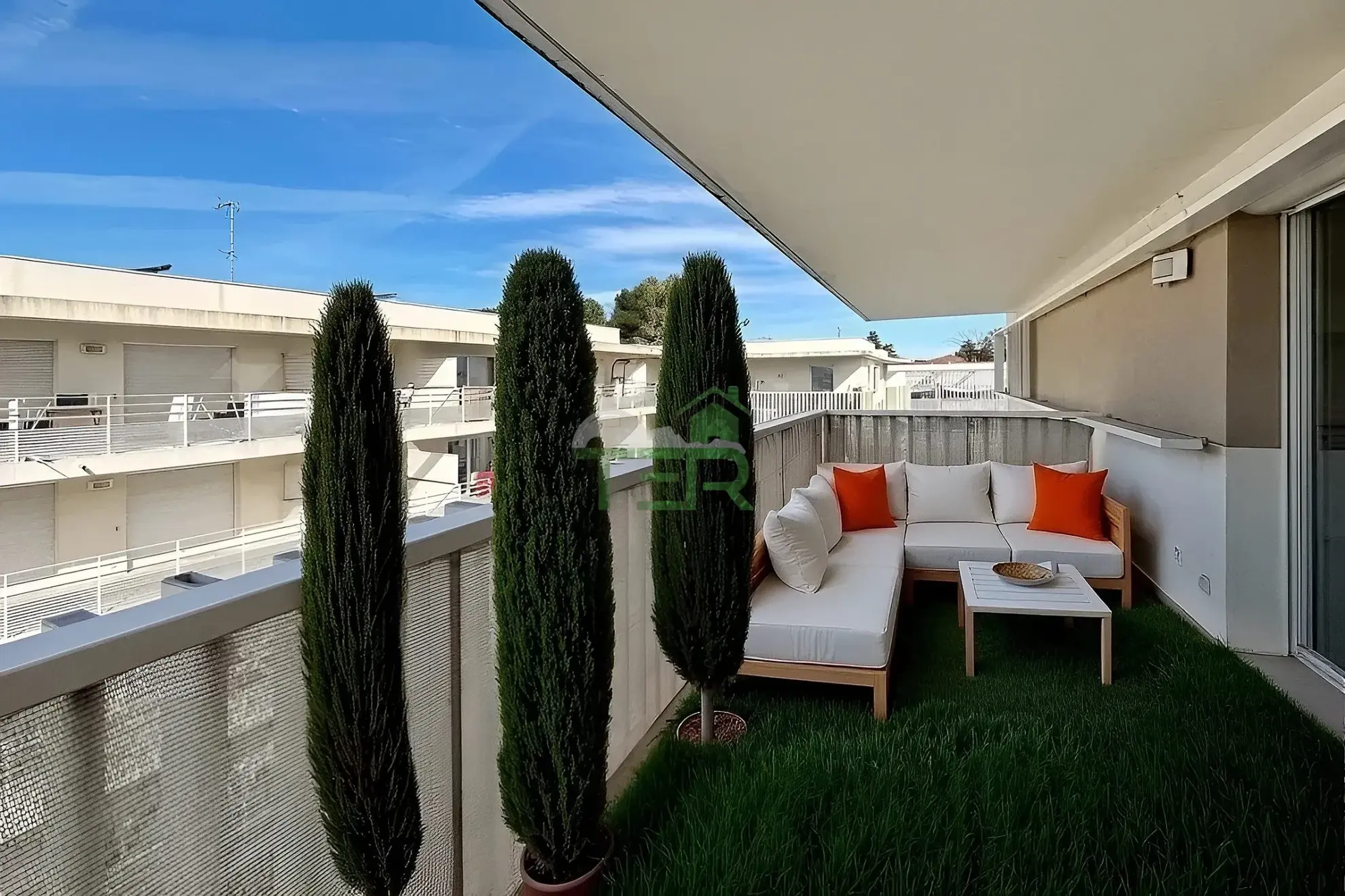 Appartement T3 avec terrasse et parking à vendre à Montpellier Prés d'Arènes 