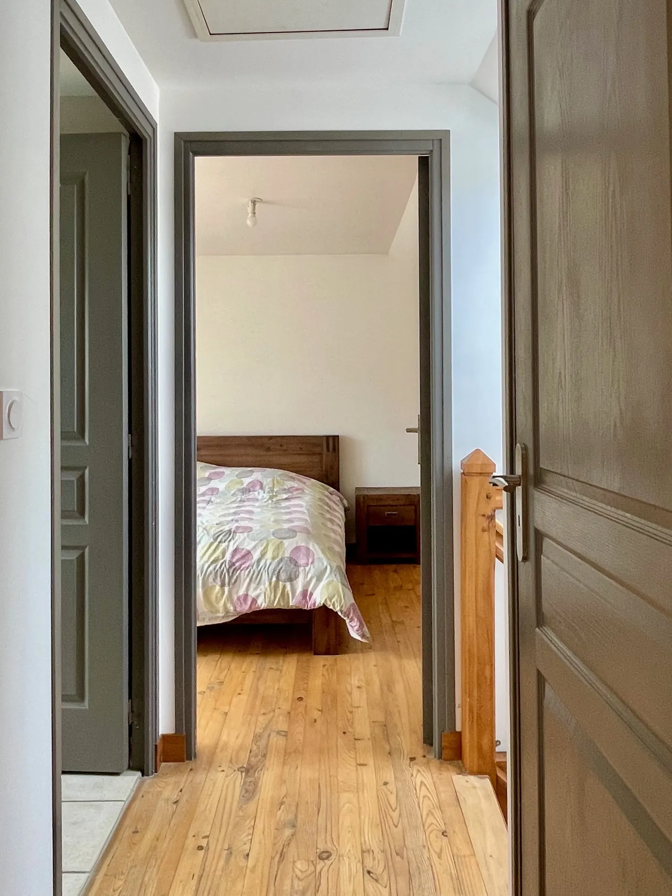 Belle maison en pierre avec jardin, garage à Pléguien 