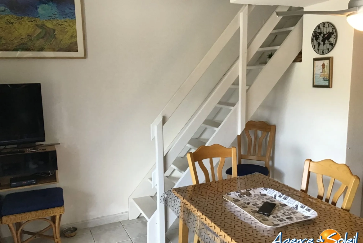 Maison T2 avec mezzanine, terrasse vue lac, piscine, proche commodités à Le Barcarès 