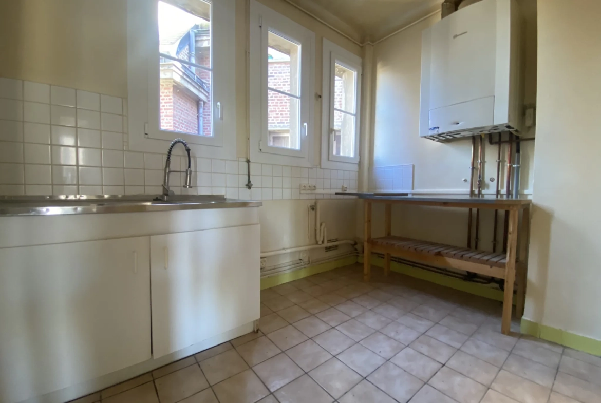 Appartement 2 chambres en hyper-centre d'Abbeville avec caves 