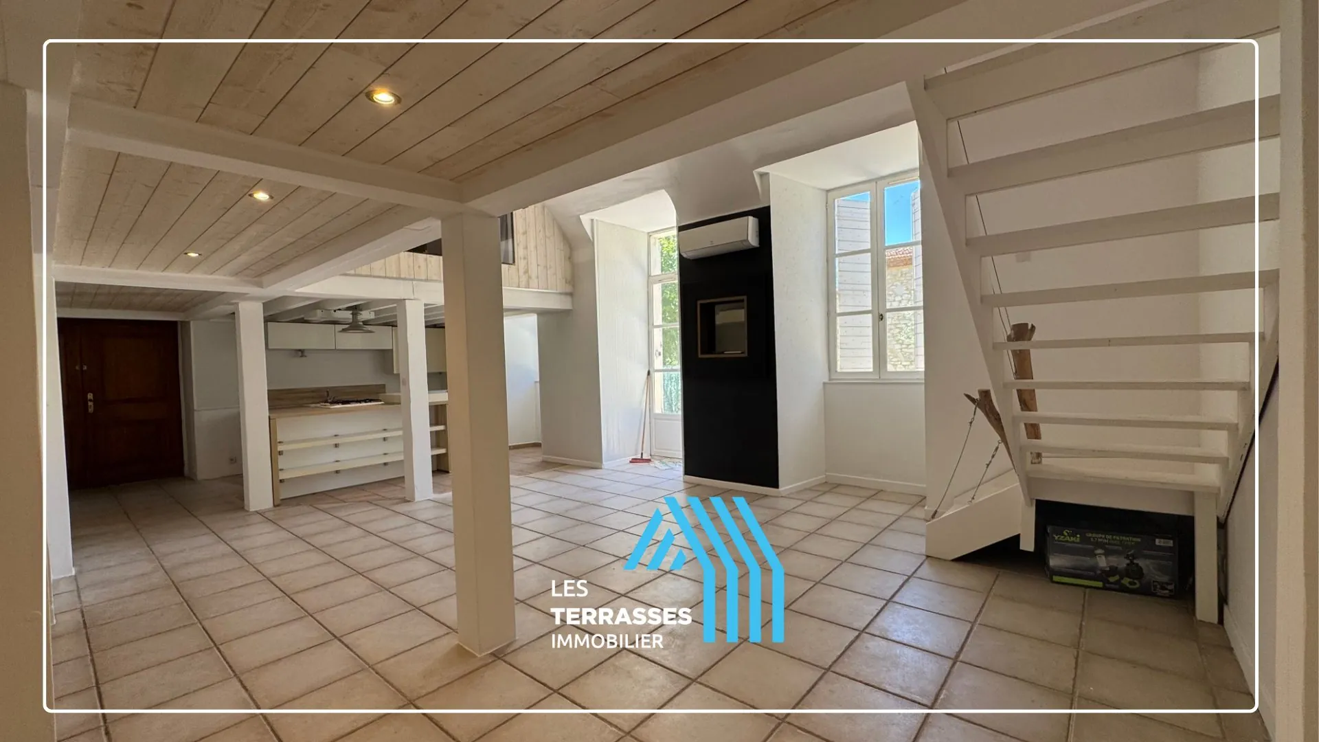 Loft spacieux avec dépendance et jardin à Montboucher-sur-Jabron 