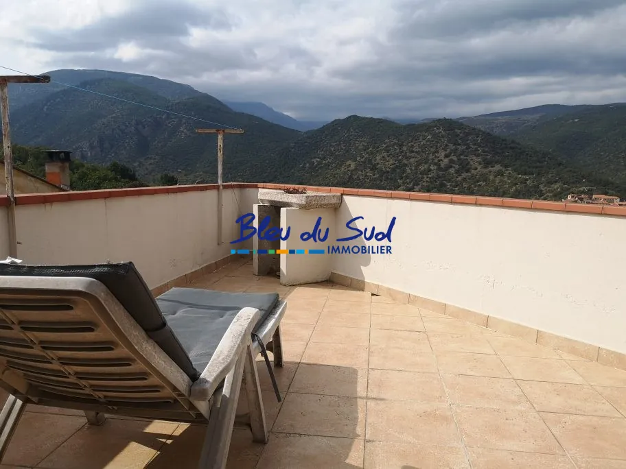 Maison de village rénovée avec terrasse et vue panoramique à Ria-Sirach 
