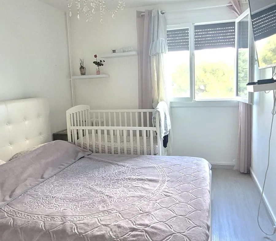 Bel appartement T3/T4 rénové à Montpellier Mas Drevon avec balcon et cave 