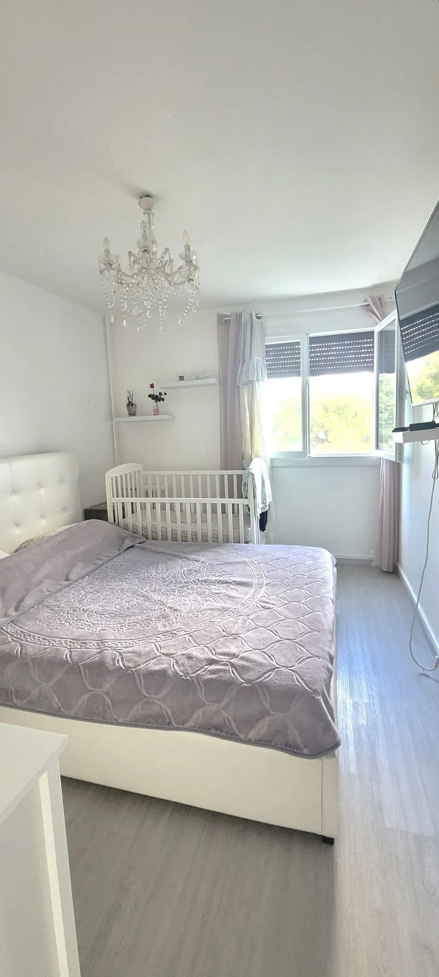 Bel appartement T3/T4 rénové à Montpellier Mas Drevon avec balcon et cave 