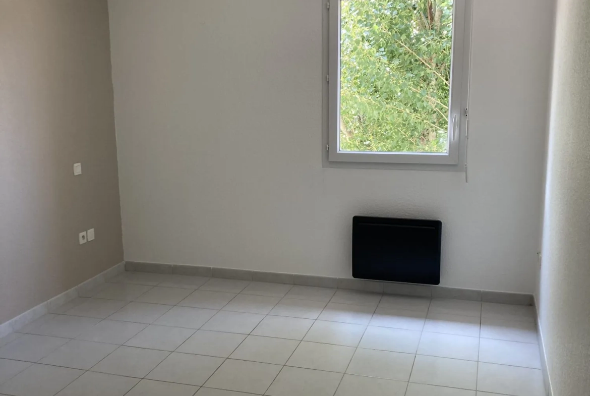 Appartement 3 pièces à vendre à Roques-sur-Garonne (31120) avec balcon et parking privé 
