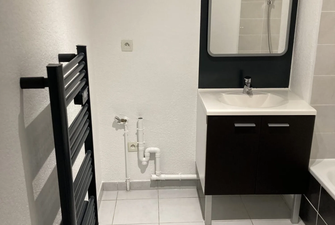 Appartement 3 pièces à vendre à Roques-sur-Garonne (31120) avec balcon et parking privé 