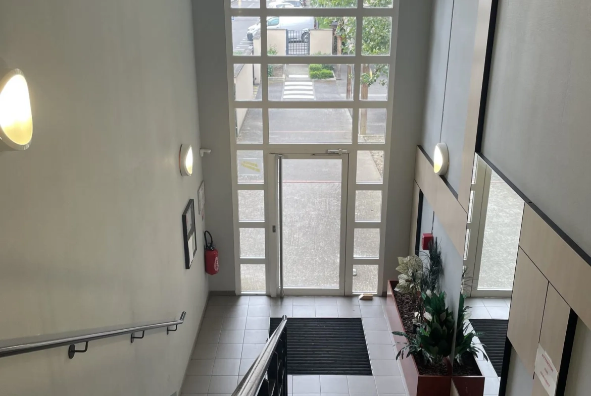 Appartement 3 pièces à vendre à Roques-sur-Garonne (31120) avec balcon et parking privé 
