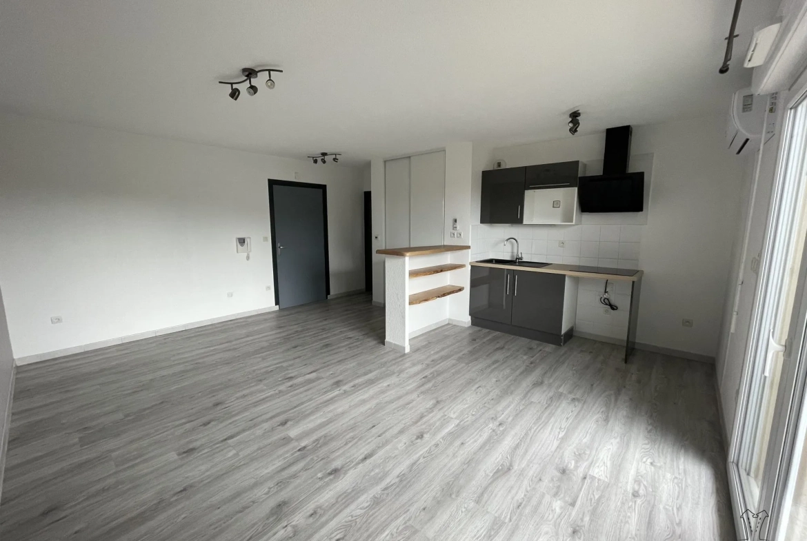 Appartement 3 pièces à vendre à Roques-sur-Garonne (31120) avec balcon et parking privé 