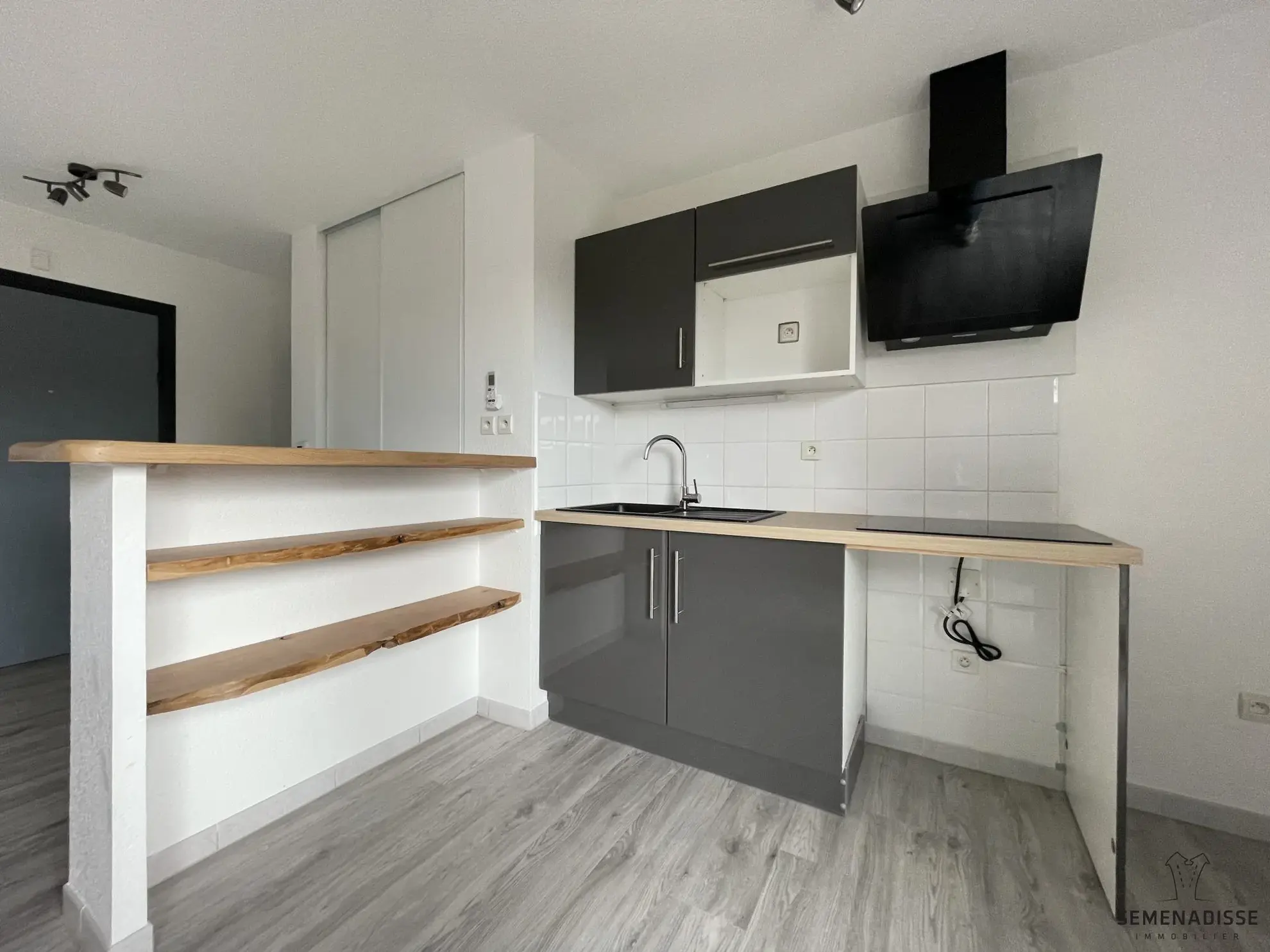 Appartement 3 pièces à vendre à Roques-sur-Garonne (31120) avec balcon et parking privé 