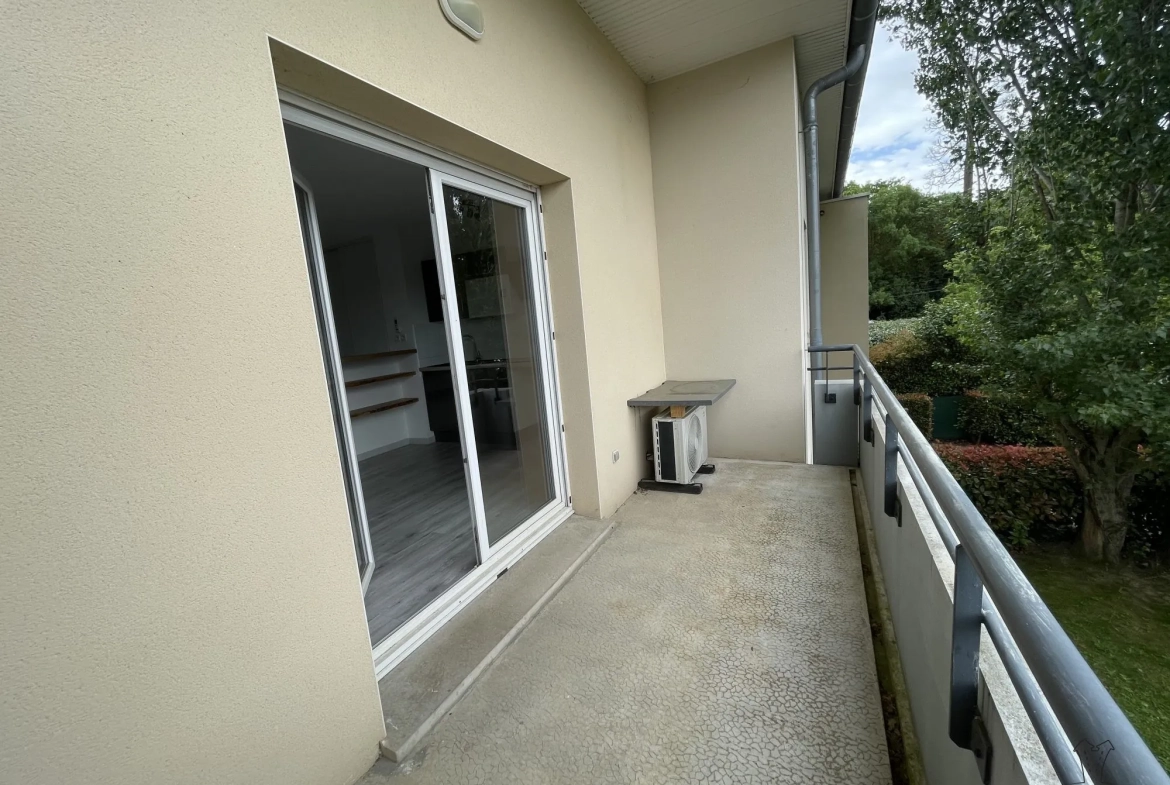Appartement 3 pièces à vendre à Roques-sur-Garonne (31120) avec balcon et parking privé 