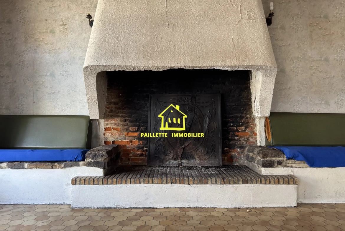 Maison à vendre avec jardin et garage à Gonneville-la-Mallet - Fort potentiel 