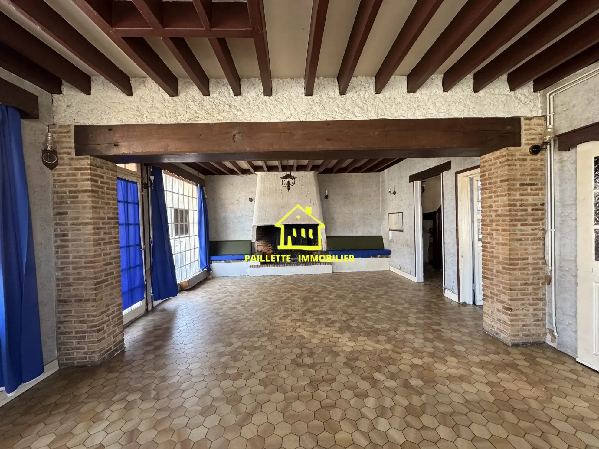 Maison à vendre avec jardin et garage à Gonneville-la-Mallet - Fort potentiel 