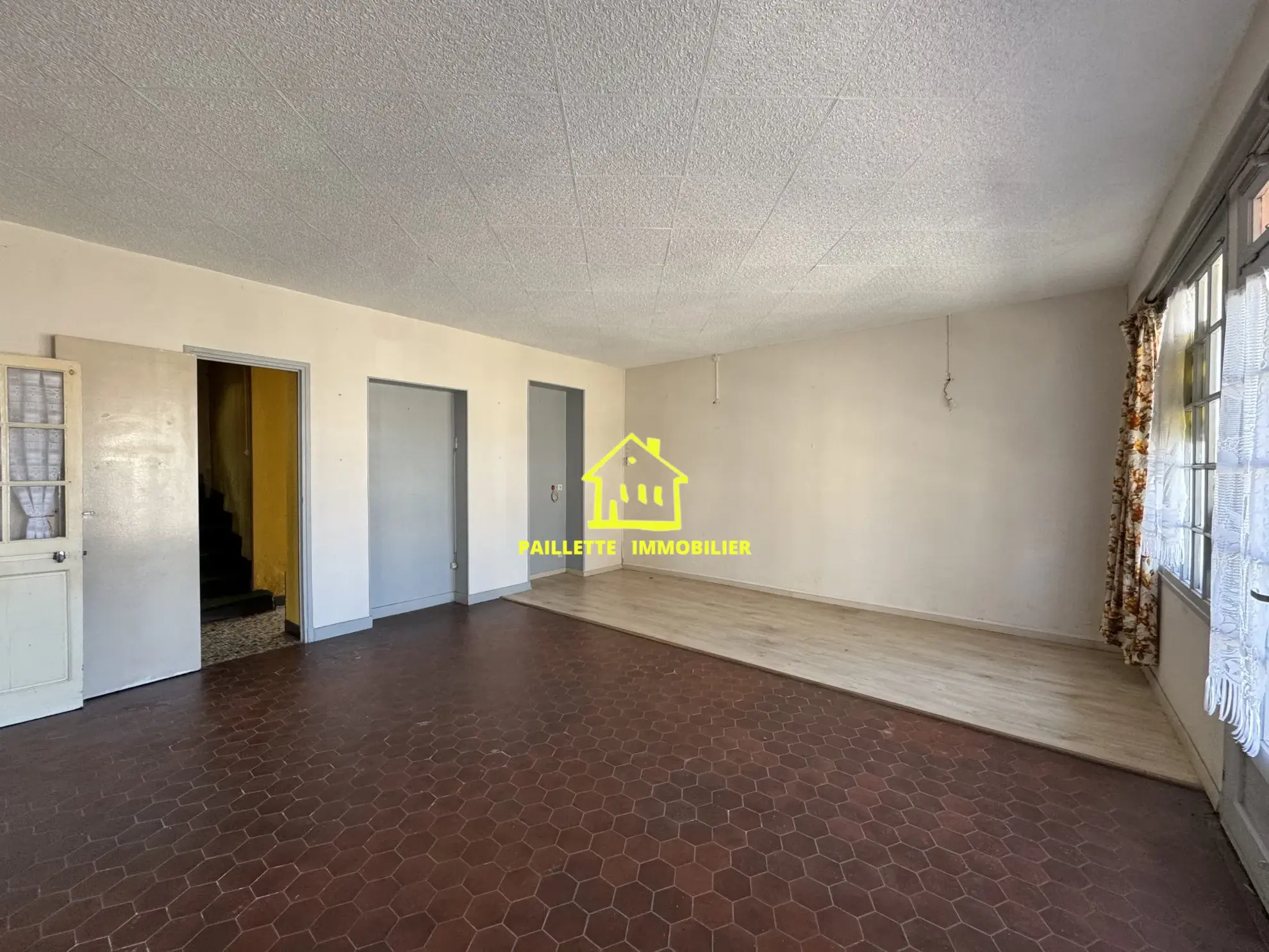 Maison à vendre avec jardin et garage à Gonneville-la-Mallet - Fort potentiel 