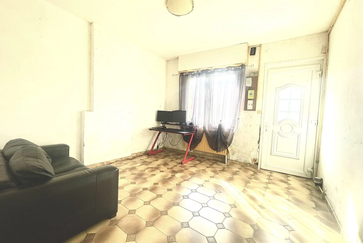 Maison à vendre à Lillers avec jardin, terrasse et potentiel de rénovation 