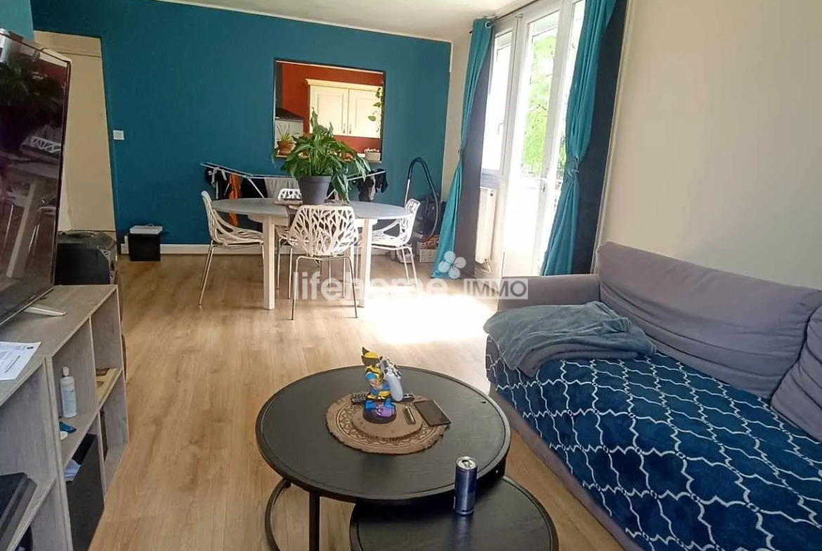 Appartement 3 pièces rénové avec garage et cave à Châteauroux 