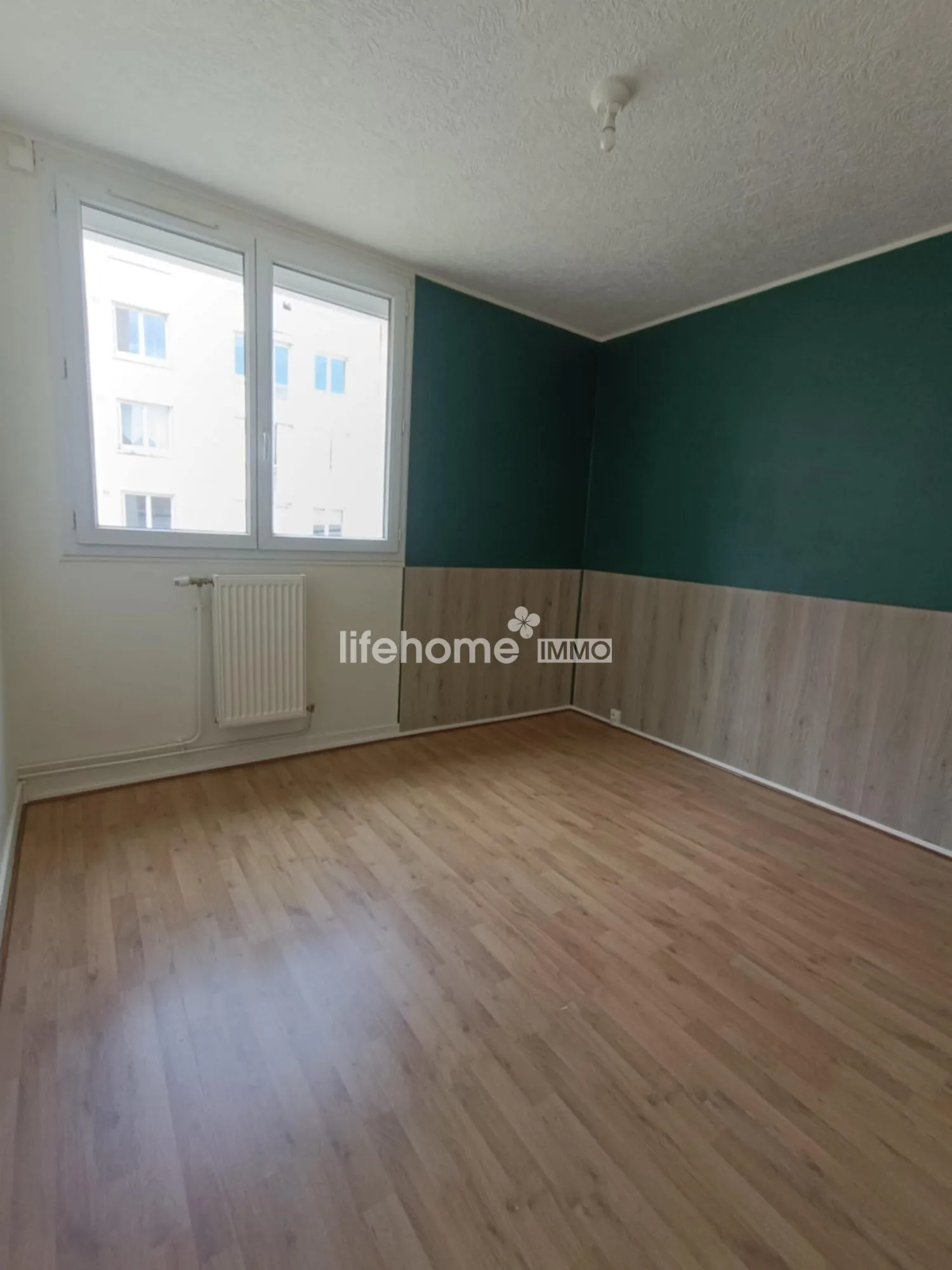 Appartement 3 pièces rénové avec garage et cave à Châteauroux 