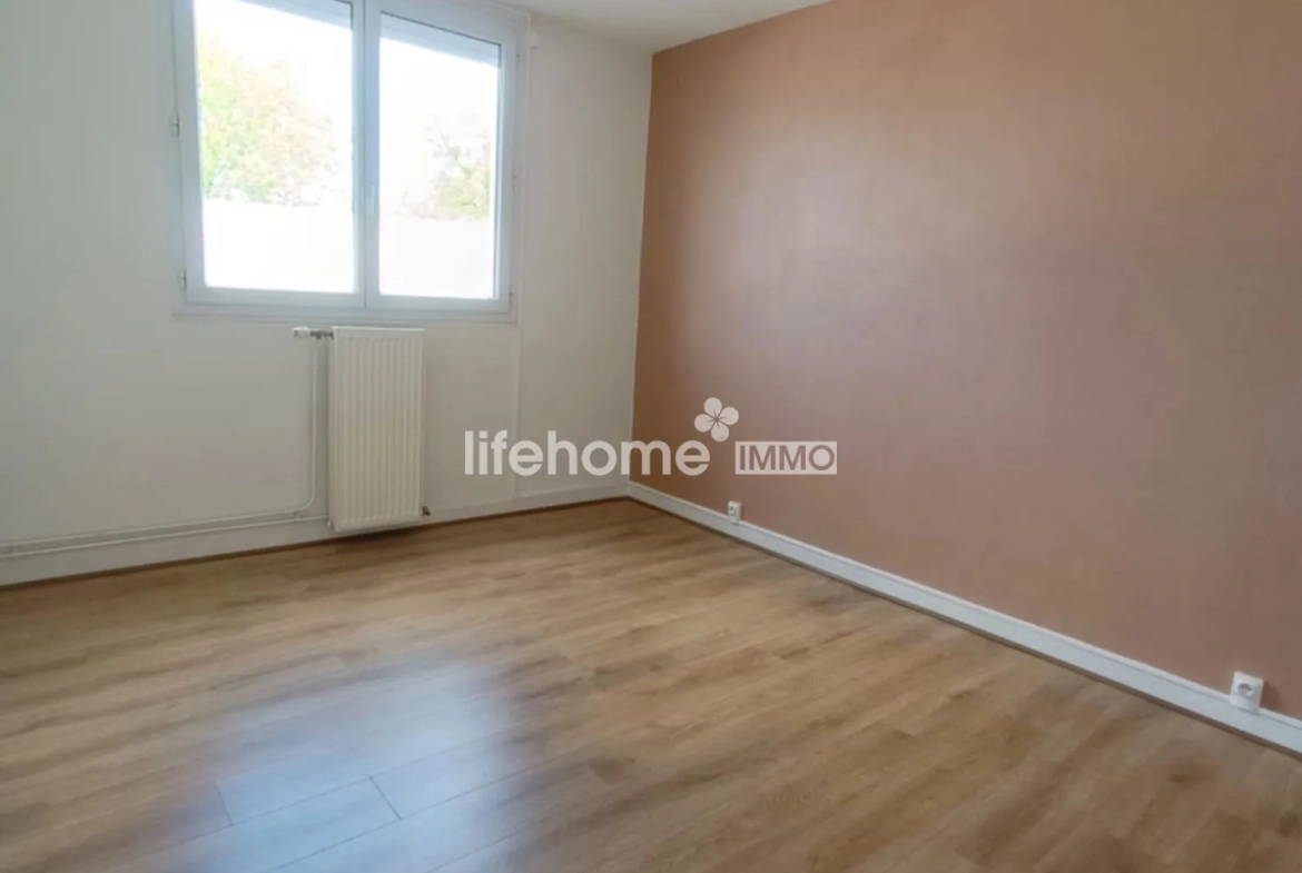Appartement 3 pièces rénové avec garage et cave à Châteauroux 