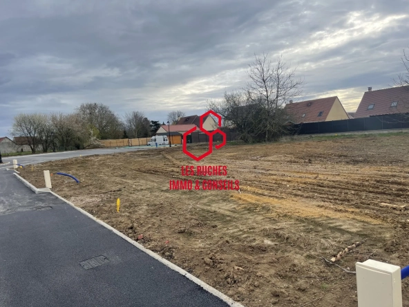 Terrain à vendre de 994 m² à Bornel, emplacement privilégié à proximité des écoles et commodités