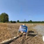 Terrain constructible à Nay - 700 m² viabilisé prêt à bâtir