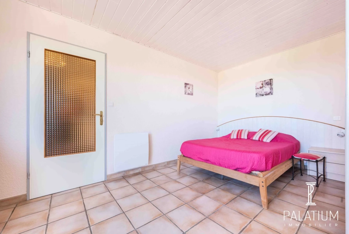 Studio de 31m² avec loggia et vue sur le château à Gréoux-les-Bains 